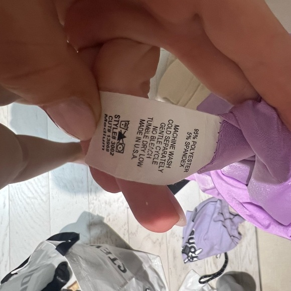 Neon purple bodysuit - Picture 3 of 4